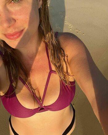 Carolinie Figueiredo