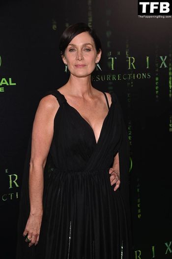 Carrie-Anne Moss