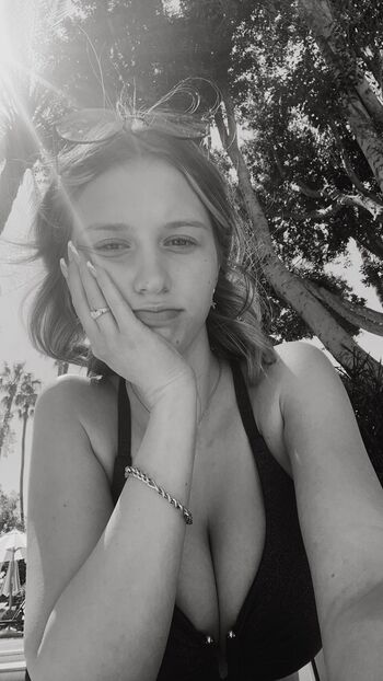 Carsen R