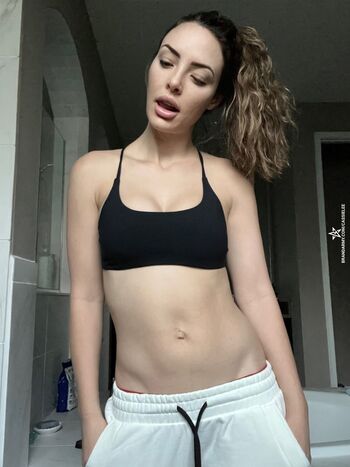 Cassie Lee