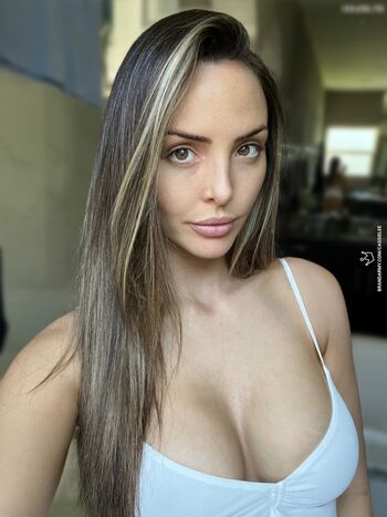 Cassie Lee
