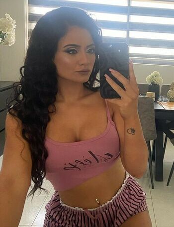 chanellewestk