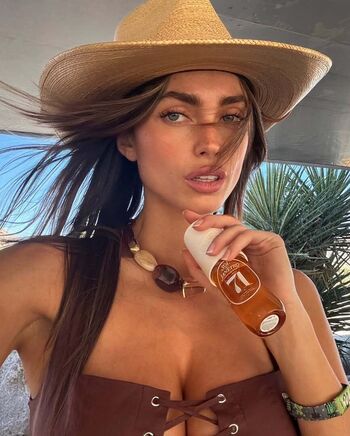 Charleen Weiss
