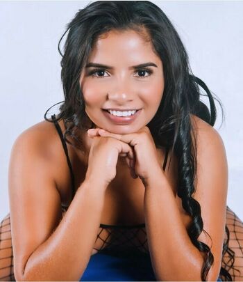 Charlene Gonçalves