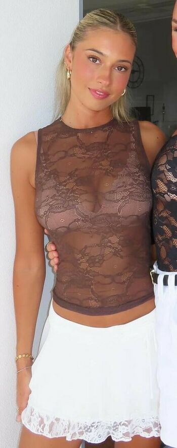Charli Tas