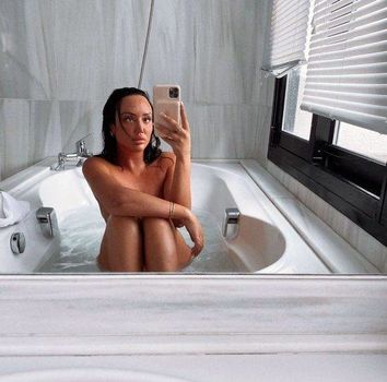 Charlotte Crosby