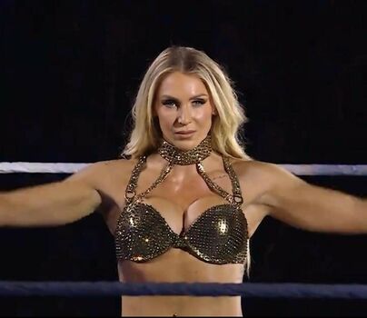 Charlotte Flair