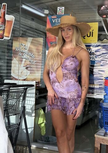 Charlotte Flair