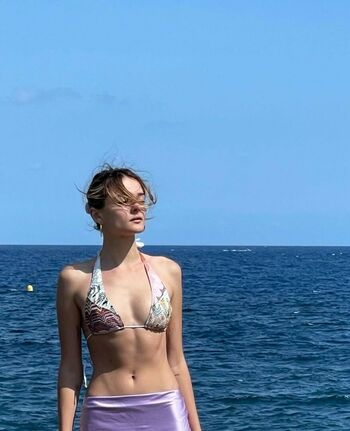 Charlotte Lawrence