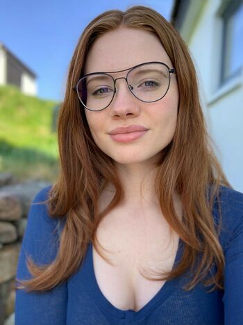 Charlotteglowsup