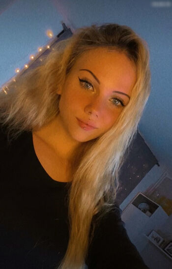 Chellie_Love