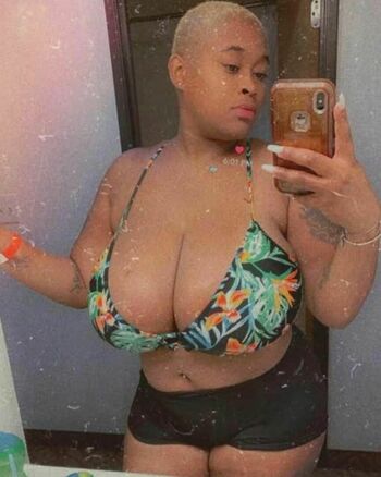 ChellMzDonald