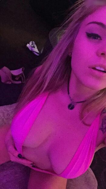 Chelsea Vundaland