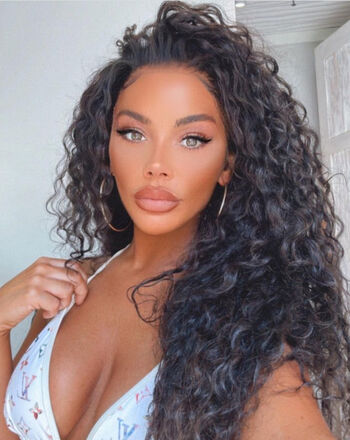 Chelsee Healey