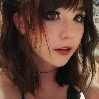 Cherriesandpeachesx