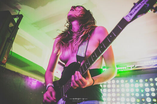 Cherry Glazerr