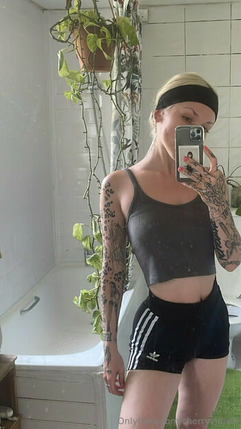 cherryisabellejones