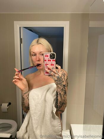 cherryisabellejones