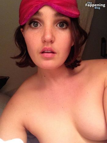 Chloe Fineman