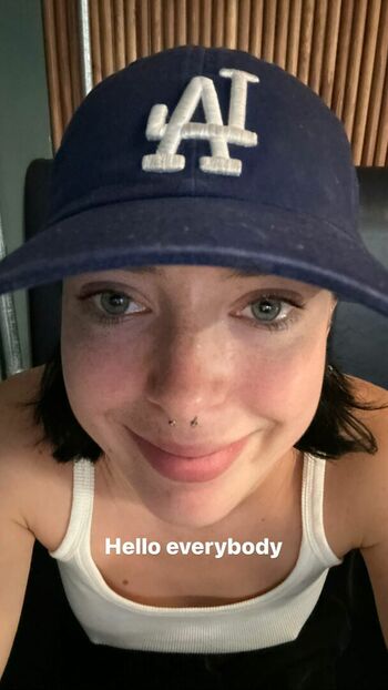 Chloe Hodgson Chloehodgson
