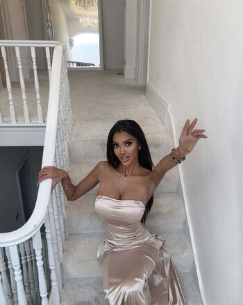 Chloe Khan