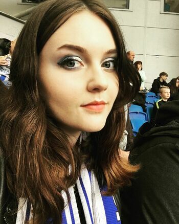 Chloe Louise Holt