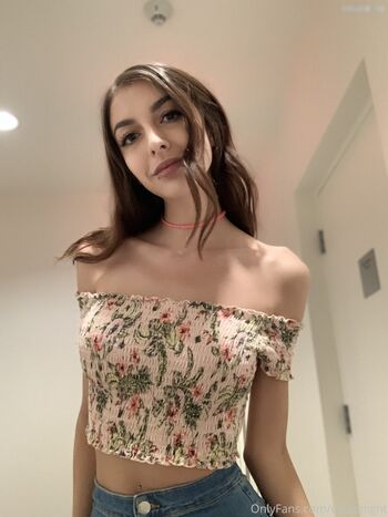Chloe Night