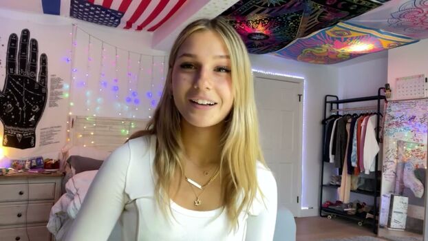 Chloe Nissanoff