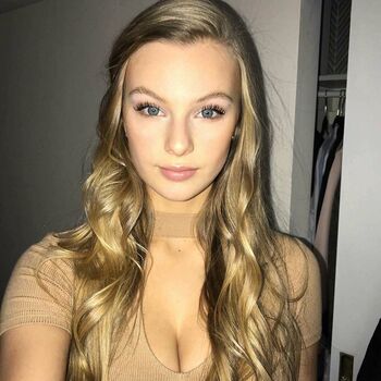 Chloe Vialaret