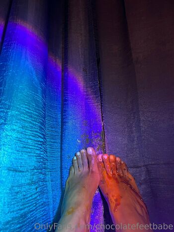 chocolatefeetbabe