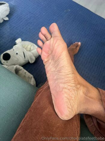 chocolatefeetbabe