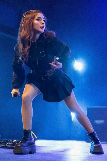 Chrissy Costanza