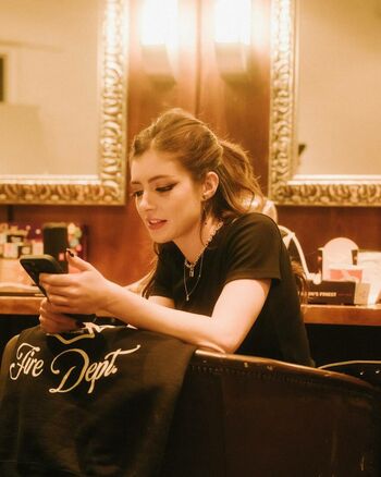 Chrissy Costanza
