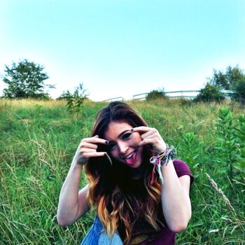 Chrissy Costanza