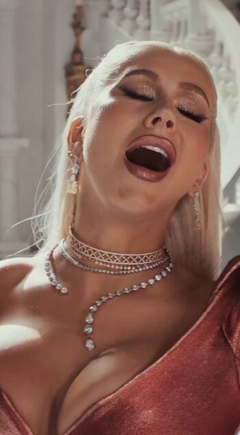 Christina Aguilera