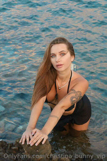 christina_bunny_vip