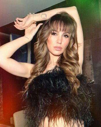 Christy Carlson Romano