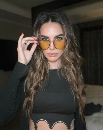 Christy Carlson Romano