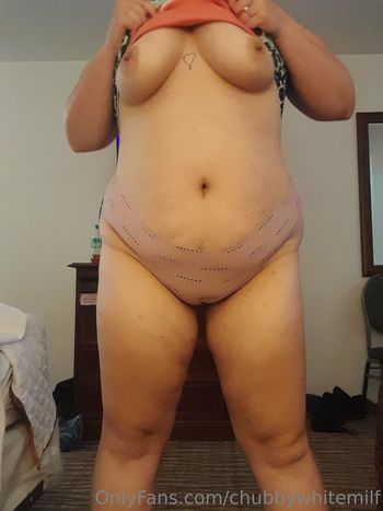 chubbywhitemilf