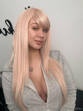 cierrafoxx