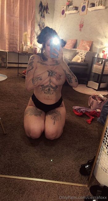 cierrafoxx