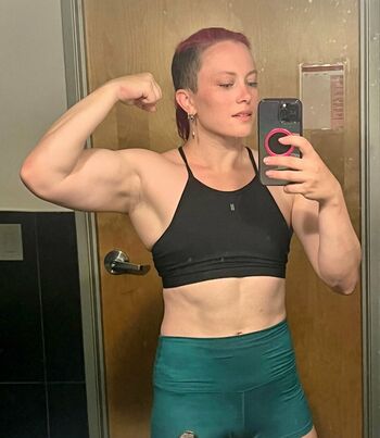 Claire Max