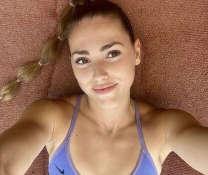 Clara Fernandez