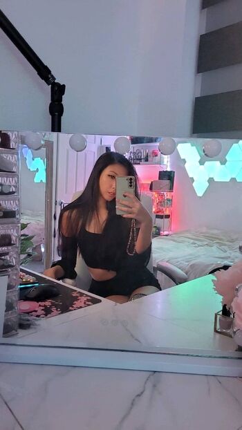 Classic_Christinee