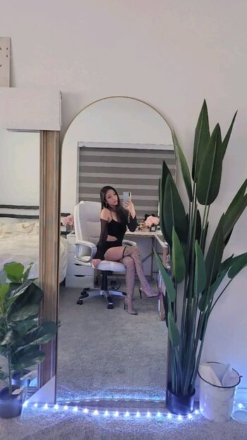 Classic_Christinee