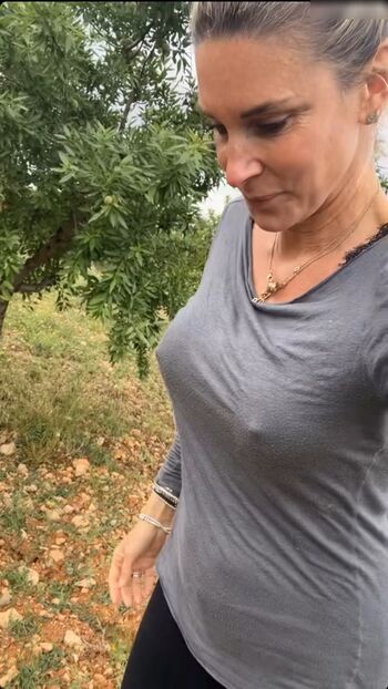 Claudelle Deckert