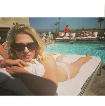 Claudia Lee