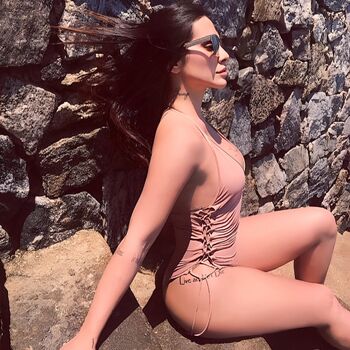Cleo Pires