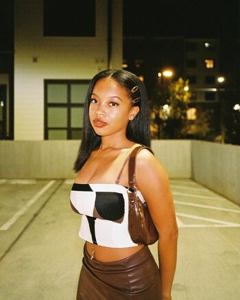 Cleopatra Lee