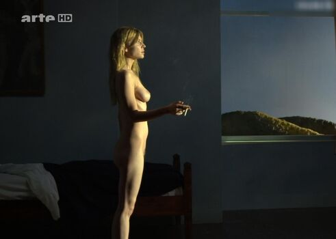 Clémence Poésy